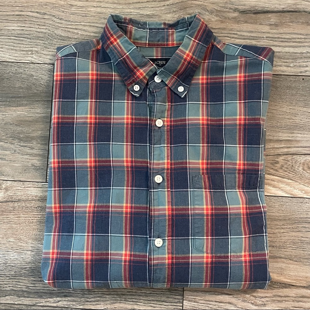 JCREW MEN BUTTON DOWN (M)